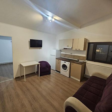 Stanford Apartments Gara De Nord ブカレスト エクステリア 写真