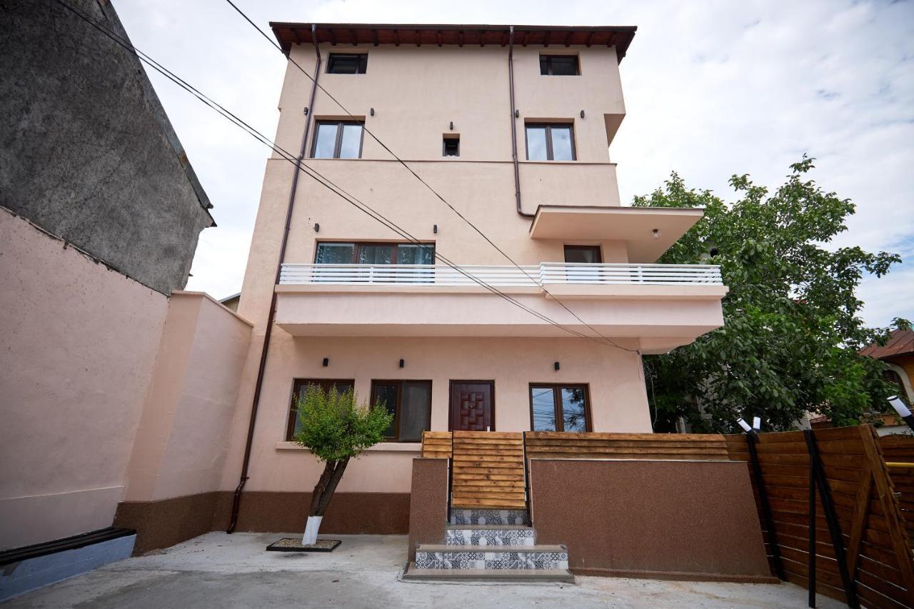 Stanford Apartments Gara De Nord ブカレスト エクステリア 写真