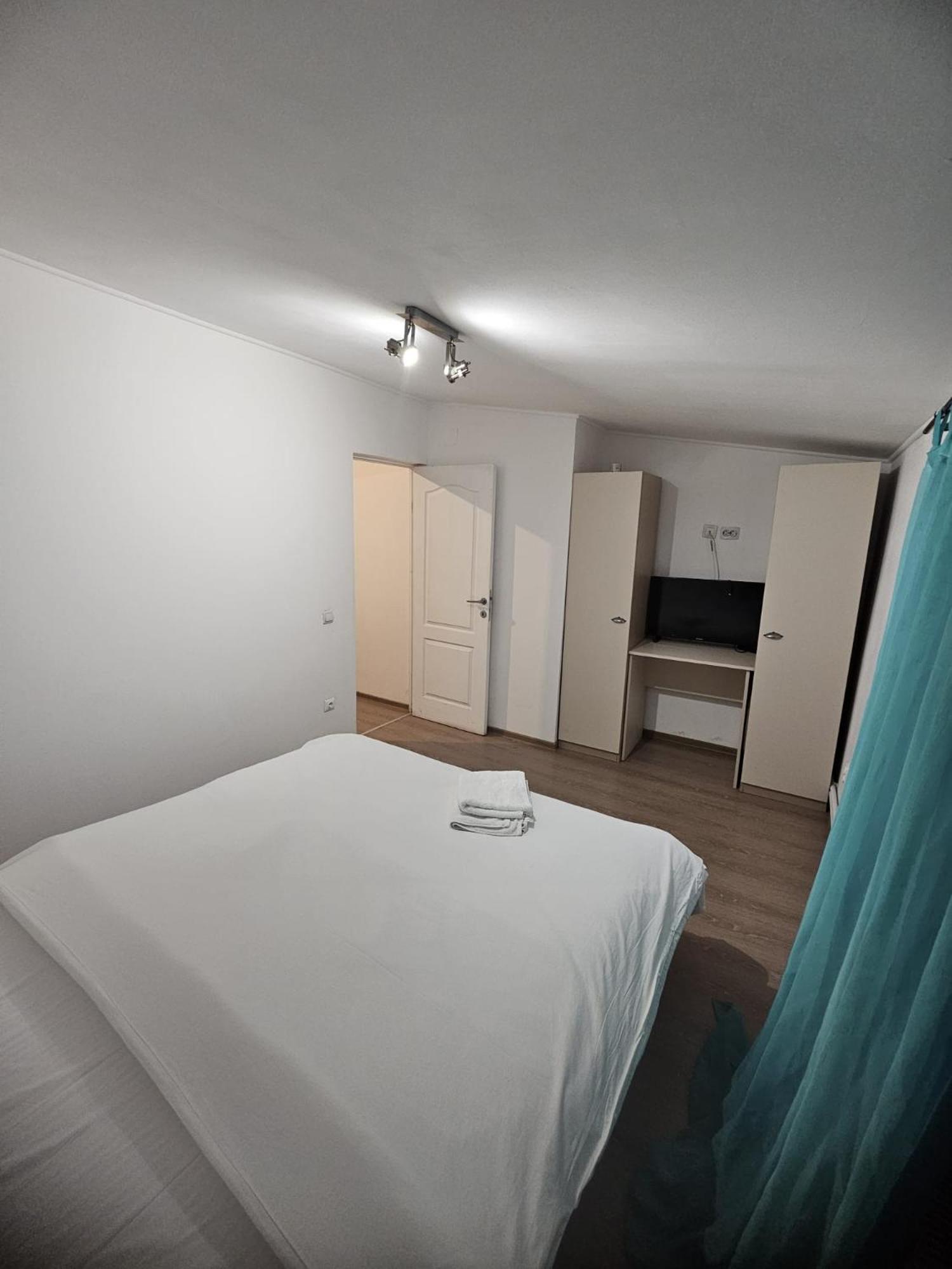 Stanford Apartments Gara De Nord ブカレスト エクステリア 写真